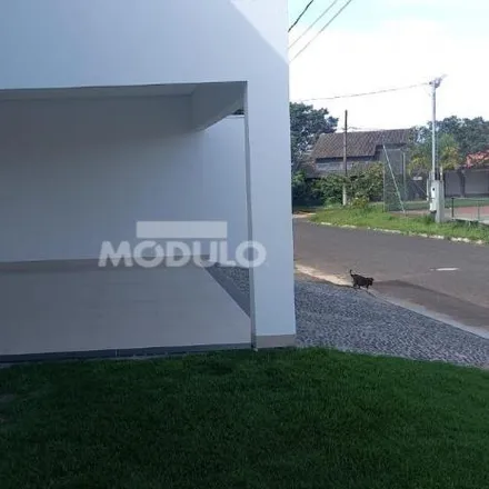 Buy this 3 bed house on Rua da Produção in Minas Gerais, Uberlândia - MG