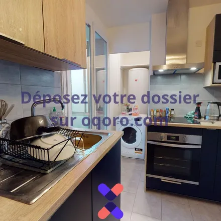 Rent this 4 bed apartment on 13 Passage des Alouettes in 69008 Lyon, France