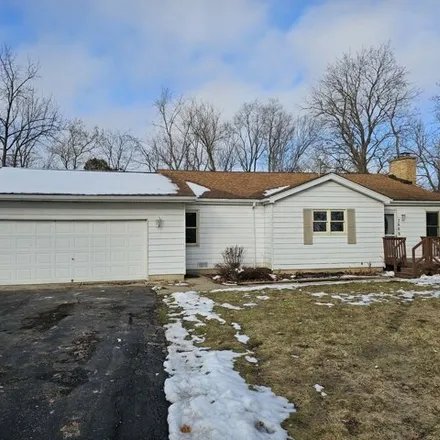 Buy this 3 bed house on 7610 Catalpa Drive in Wonder Lake, McHenry County