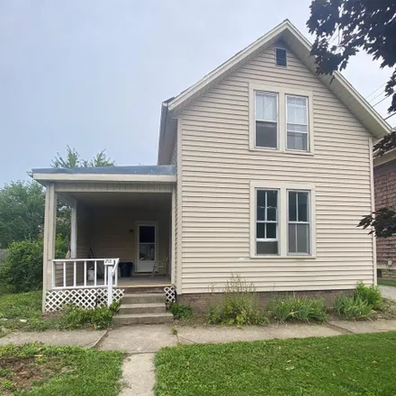 Buy this 2 bed house on 212 East Lucas Street in Bucyrus, OH 44820