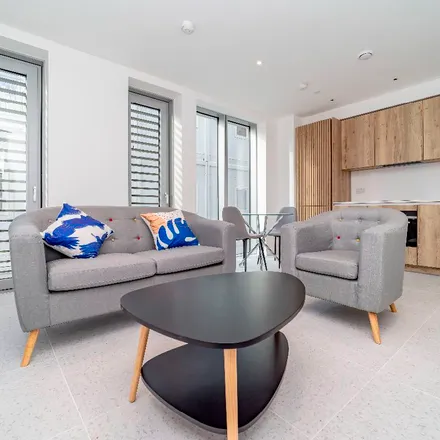 Rent this 1 bed apartment on 126 Cavell Street in London, E1 2EE