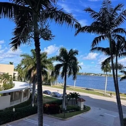 Image 2 - 1704 North Flagler Drive, West Palm Beach, FL 33407, USA - Condo for sale