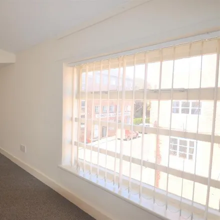 Image 9 - Chapel Street, Newtown, SY16 2BP, United Kingdom - Apartment for rent