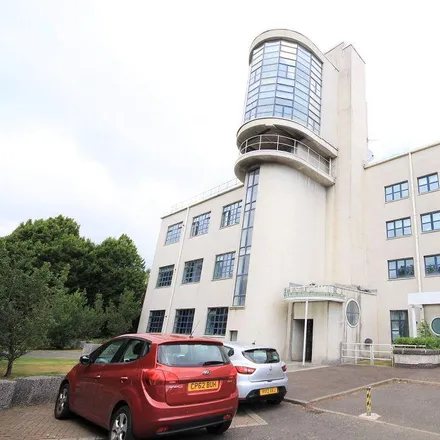 Rent this 2 bed apartment on Luma Gardens in Glasgow, G51 4HD