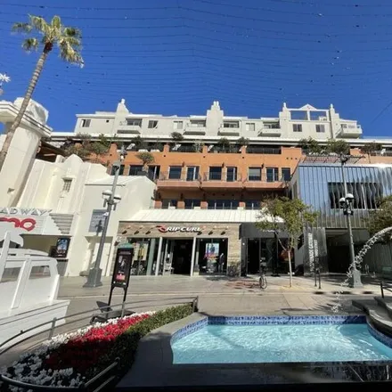 Rent this 1 bed house on Third Street Promenade in Rip Curl, Third Street Promenade