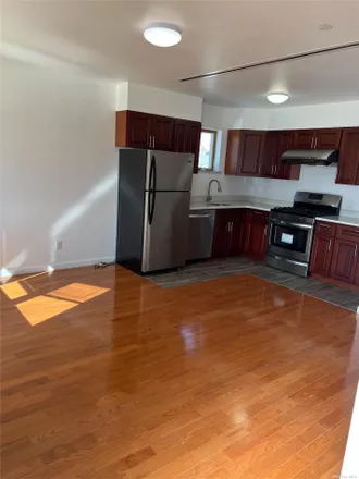 Image 2 - 67-11 185th Street, New York, NY 11365, USA - Duplex for rent