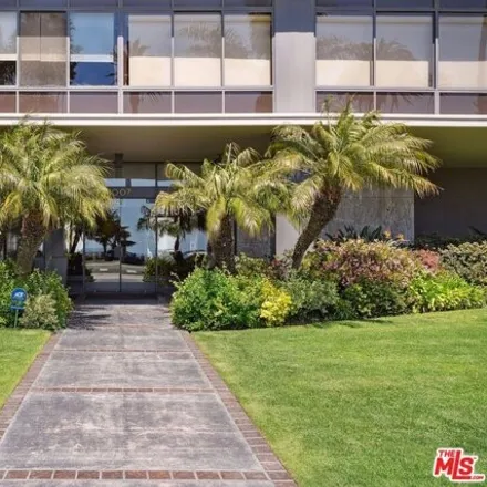 Buy this 3 bed condo on 1007 Ocean Ave Unit 204 in Santa Monica, California