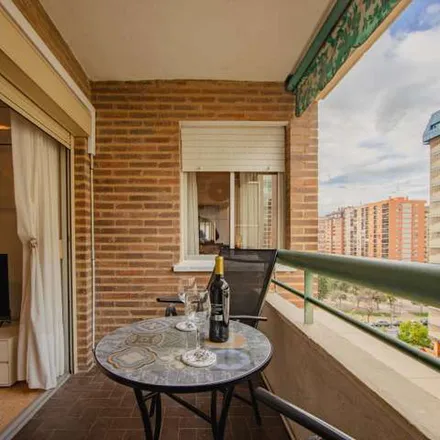 Rent this 2 bed apartment on Plaça d'Hondures in 29, 46022 Valencia