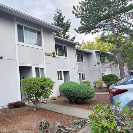 Buy this 2 bed condo on 25255 108th Avenue Southeast in Kent, WA 98030