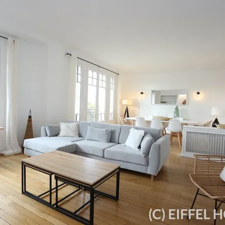 Rent this 3 bed apartment on 128 Avenue Achille Peretti in 92200 Neuilly-sur-Seine, France