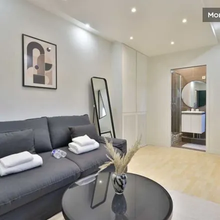 Image 9 - 6 Rue Meissonier, 75017 Paris, France - Apartment for rent
