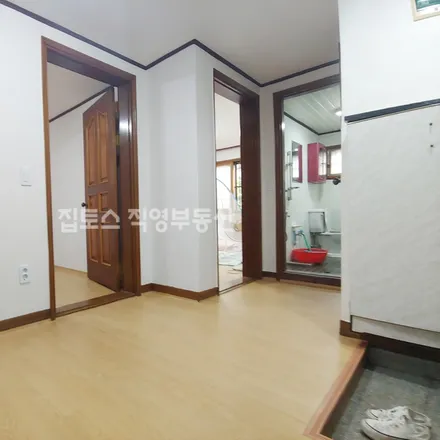Rent this 2 bed apartment on 서울특별시 마포구 성산동 200-113