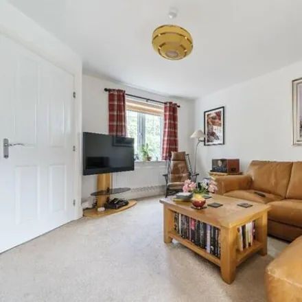 Image 4 - Scampston Drive, Beckwithshaw, HG3 1FX, United Kingdom - Townhouse for sale