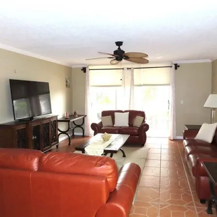 Image 2 - 1004 Pearce Drive, Clearwater, FL 33764, USA - Condo for sale