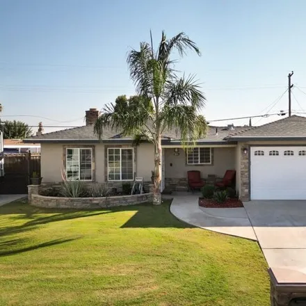 Buy this 3 bed house on 4400 Axminster St in Bakersfield, California