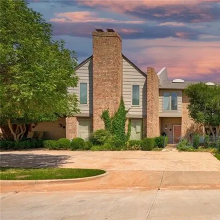 Buy this 3 bed condo on Glenbrook Drive in Oklahoma City, OK 73118