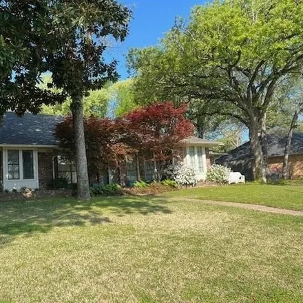 Image 1 - 1101 East Oval Drive, Athens, TX 75751, USA - House for sale
