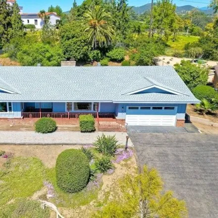 Image 3 - 1248 Alta Vista Drive, Vista, CA 92084, USA - House for sale