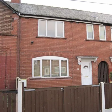 Rent this 2 bed townhouse on Royton Avenue in Sale, M33 2TX