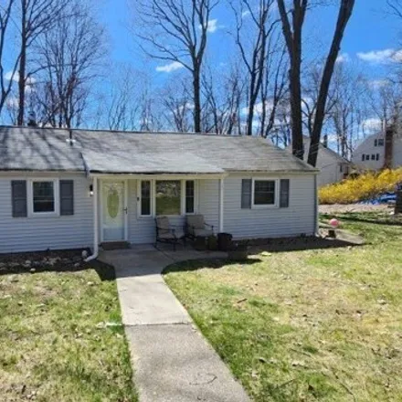 Rent this 3 bed house on 100 Signal Hill Trail in Sparta Township, NJ 07871
