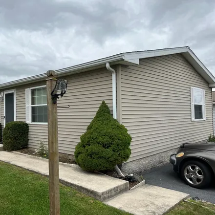 Buy this 3 bed house on 118 Kristyn Court in Waynesboro, PA 17268