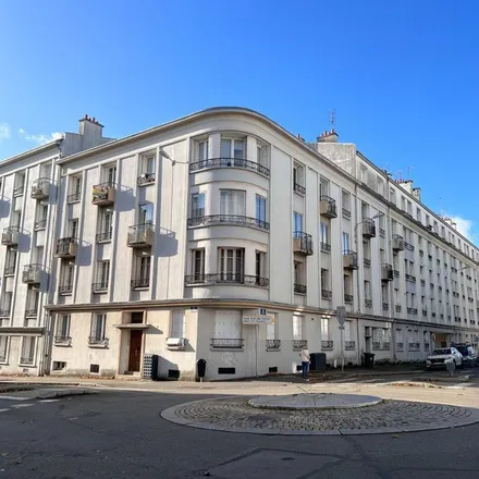 Image 6 - Square Jean-Baptiste Mathon, Place du Général Leclerc, 29200 Brest, France - Apartment for rent