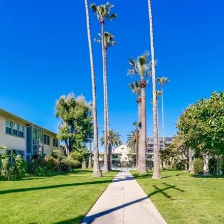 Rent this 1 bed condo on 5299 Willowcrest Avenue in Los Angeles, CA 91601