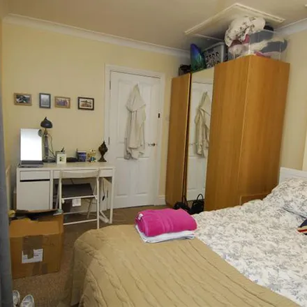 Rent this 5 bed apartment on 36 Furzehill Road in Plymouth, PL4 7JZ