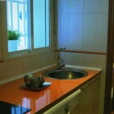 Rent this 2 bed apartment on Paseo de la Dirección in 75, 28039 Madrid