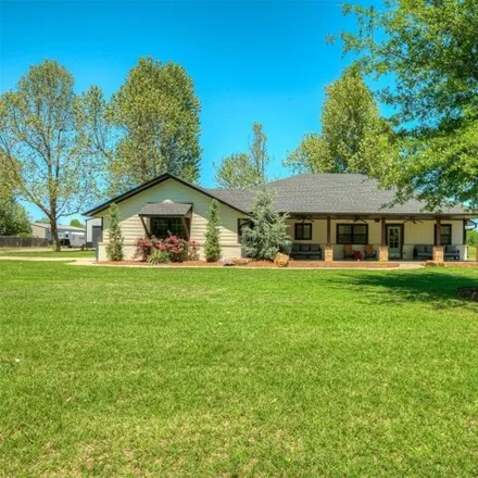 Buy this 4 bed house on 2062 CR E1212 in Grady County, OK 73089