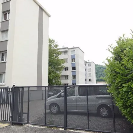 Image 1 - 11 Rue Alphonse Daudet, 38400 Saint-Martin-d'Hères, France - Apartment for rent