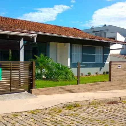 Rent this 3 bed house on Rua Ary Taborda Ribas 107 in Itoupava Norte, Blumenau - SC