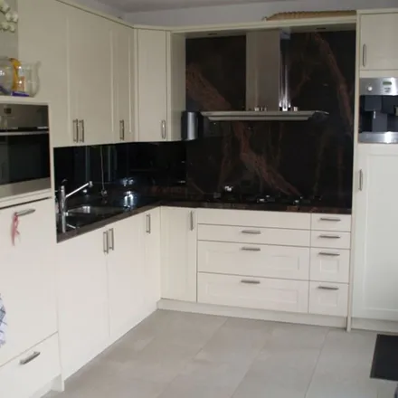 Rent this 4 bed apartment on Heerenlaan 22 in 3218 VL Heenvliet, Netherlands