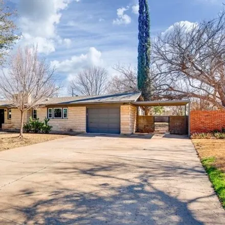 Buy this 3 bed house on 1939 Princeton Avenue in Midland, TX 79701