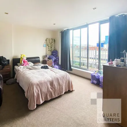 Image 9 - Jacobs Court, 17 Plumbers Row, St. George in the East, London, E1 1BX, United Kingdom - Apartment for rent