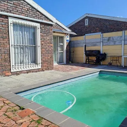 Image 5 - 3 Ruchill Road, Diep River, Western Cape, 7800, South Africa - Apartment for rent