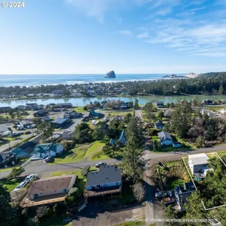 Image 1 - 34715 3rd Street, Pacific City, Tillamook County, OR 97112, USA - House for sale