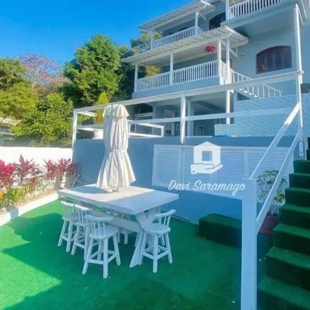 Buy this 5 bed house on Avenida Irene Lopes Sodré in Engenho do Mato, Niterói - RJ