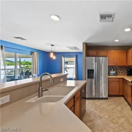 Image 4 - 198 Northwest 3rd Place, Cape Coral, FL 33993, USA - House for sale