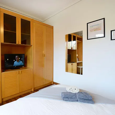 Image 4 - Behekobide kalea, 3, 48006 Bilbao, Spain - Room for rent
