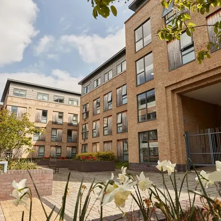 Rent this 1 bed apartment on Brunswick House in 87 Newmarket Road (shared-use path), Cambridge