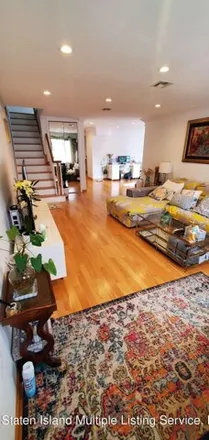 Image 7 - 1325 Rockland Avenue, New York, NY 10314, USA - Townhouse for sale