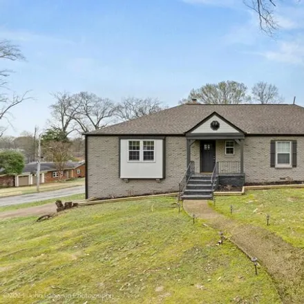 Buy this 4 bed house on 5666 Walnut Grove Place in Memphis, TN 38120