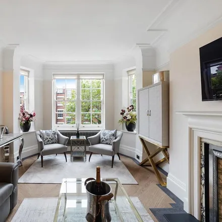 Rent this 2 bed apartment on Circus Road in London, NW8 9JH
