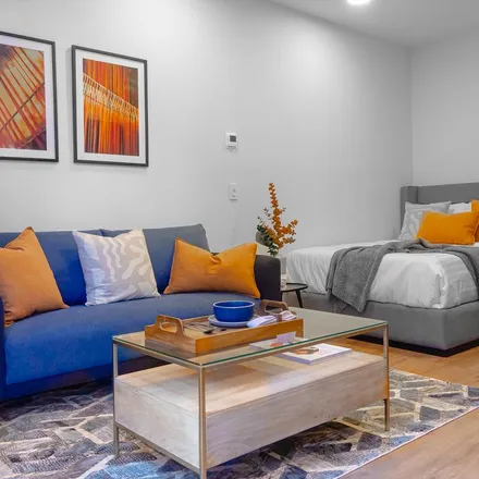 Rent this 1 bed apartment on Banamex in Avenida Paseo de la Reforma, Zona Rosa