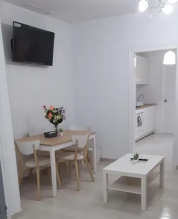 Rent this 3 bed apartment on Clinica Veterinaria Falco in Carrer d'Antonio Maura / Calle de Antonio Maura, 03013 Alicante