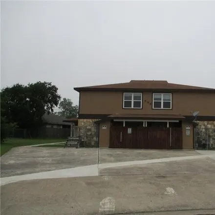 Buy this studio house on 598 Longhorn Circle in Killeen, TX 76542