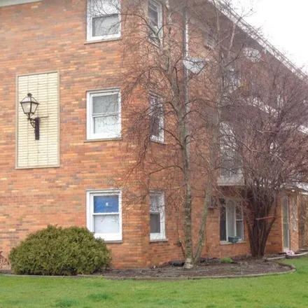 Rent this 2 bed condo on 10761 Lloyd Drive in Worth, IL 60482