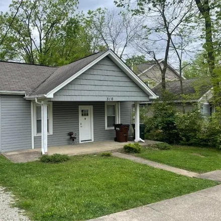 Buy this 4 bed house on 292 West Sycamore Street in Oxford, OH 45056