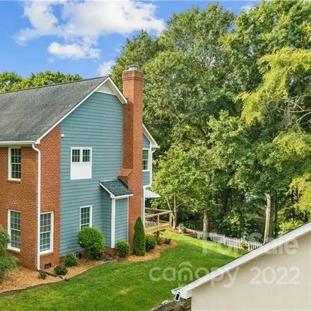 Image 3 - 535 River Oaks Lane, Old Providence, Charlotte, NC 28226, USA - House for sale